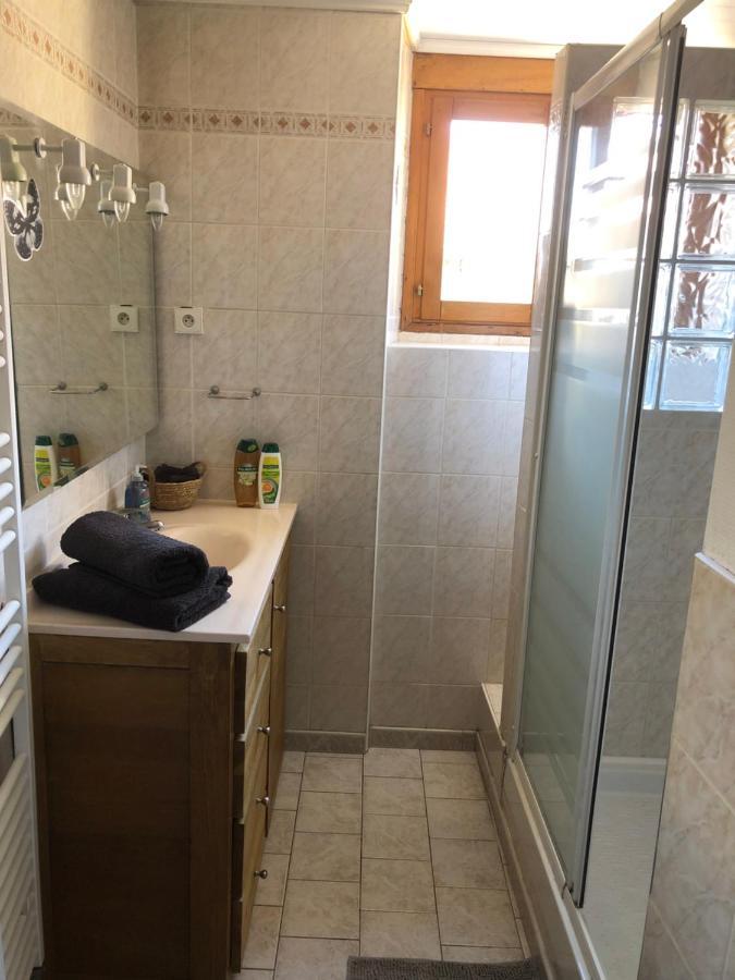 Spacieux Et Elegant Appartement Idealement Situe. Chamouilley Exterior foto